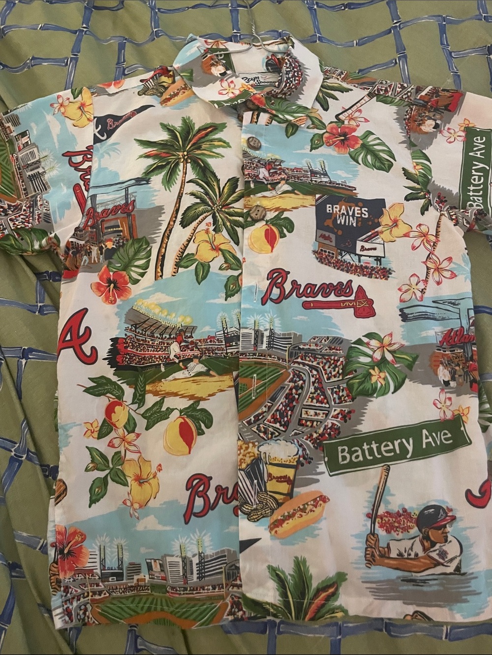 reyn spooner Braves Baseball Hawaiian Shirt in White, Blue, Green, Red